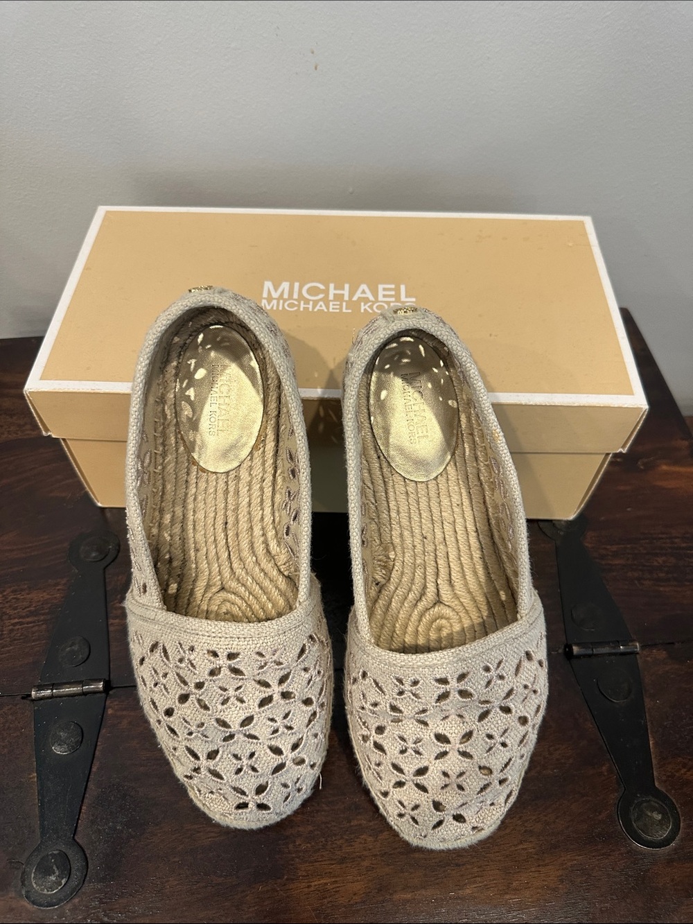 Michael Kors Women's Crochet Espadrille Flats Size 7.5